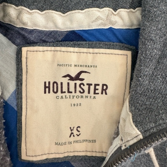 Hollister XS zip up - Picture 2 of 2